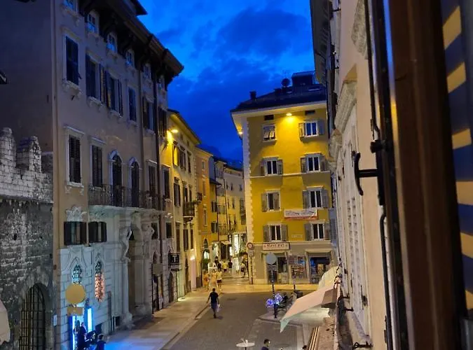 Ago E Filo Otel Trento